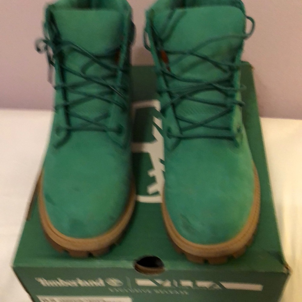 TIMBERLAND X VILLA EMERALD GREEN 6” INCH BOOT 6.5Y